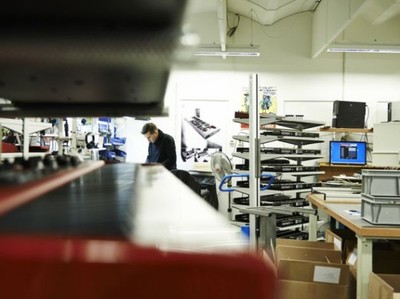 探秘 Nord 斯德哥爾摩工廠 從經典音色到網絡設計，音樂科技的創新與傳承